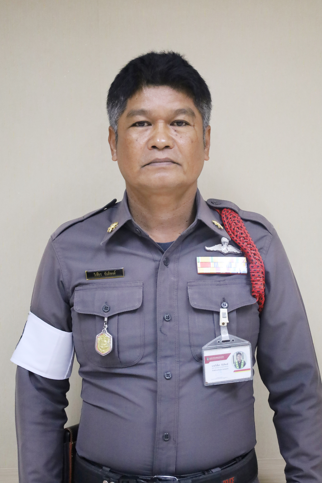 นายวิเชียร ขันติพงศ์